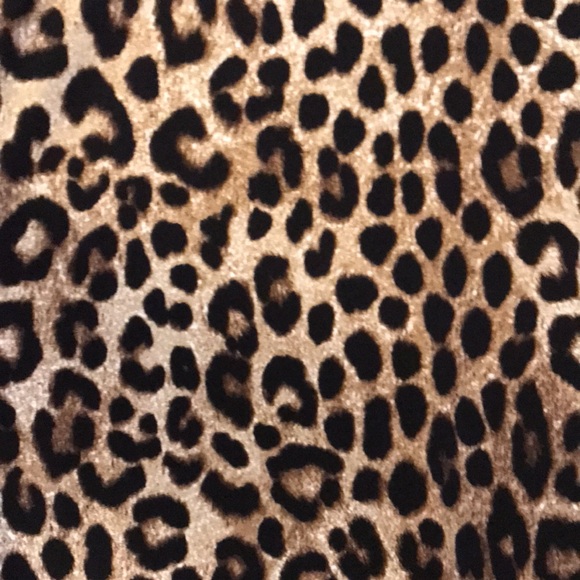 MICHAEL KOHRS Leopard Animal Print quarter zip soft blouse size Medium - Picture 2 of 16